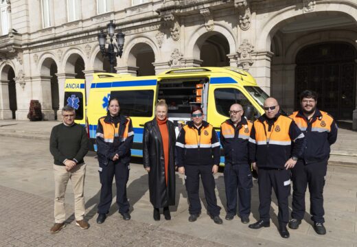 O Concello mellora o servizo de Atención Cidadá cunha nova ambulancia